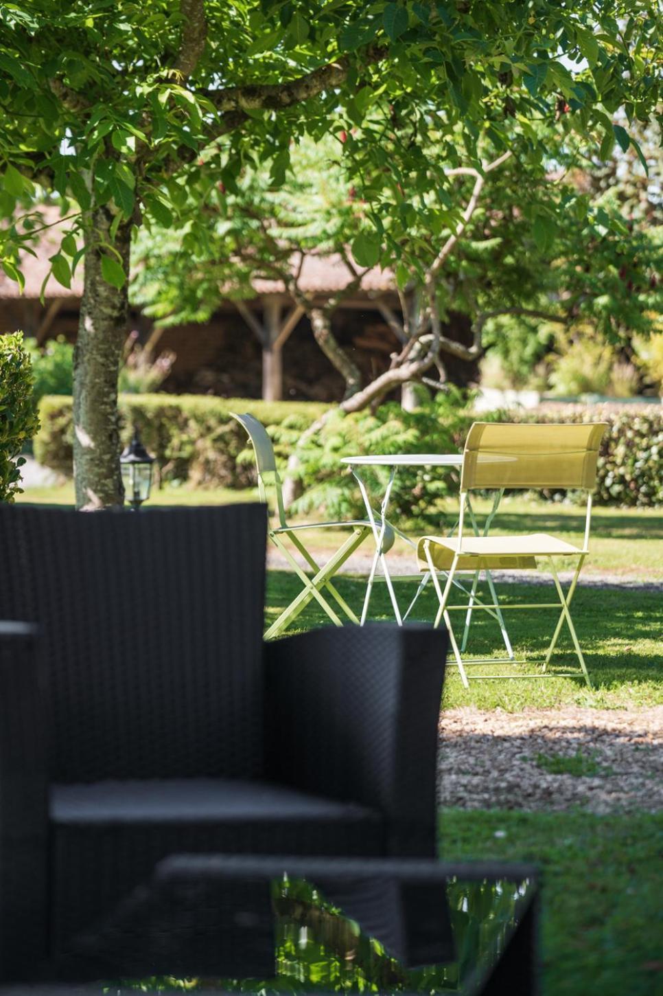 Le Relais Des Tuileries Hotel Sereilhac Exterior foto